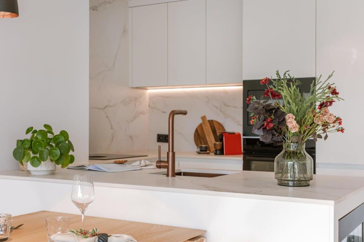 Stunning And Modern Apartment With Sunny Balcony Knokke-Heist Eksteriør bilde