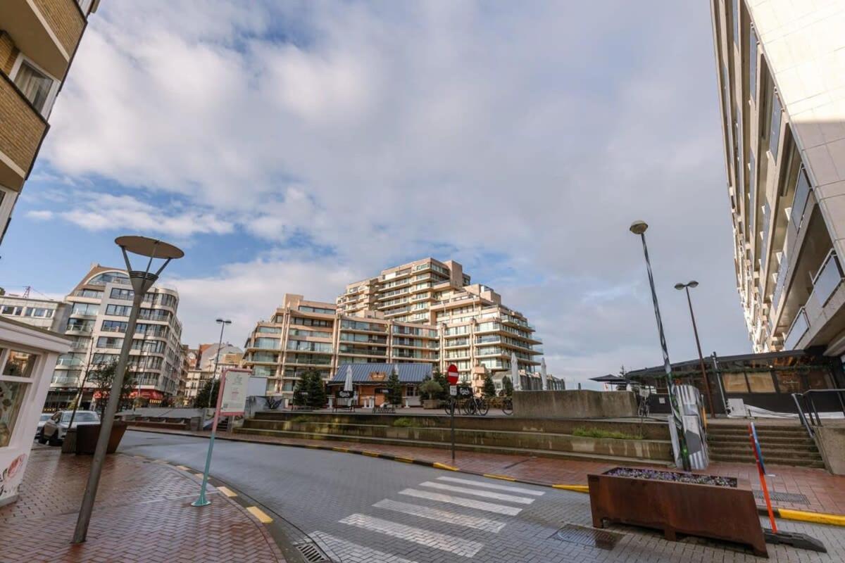 Stunning And Modern Apartment With Sunny Balcony Knokke-Heist Eksteriør bilde