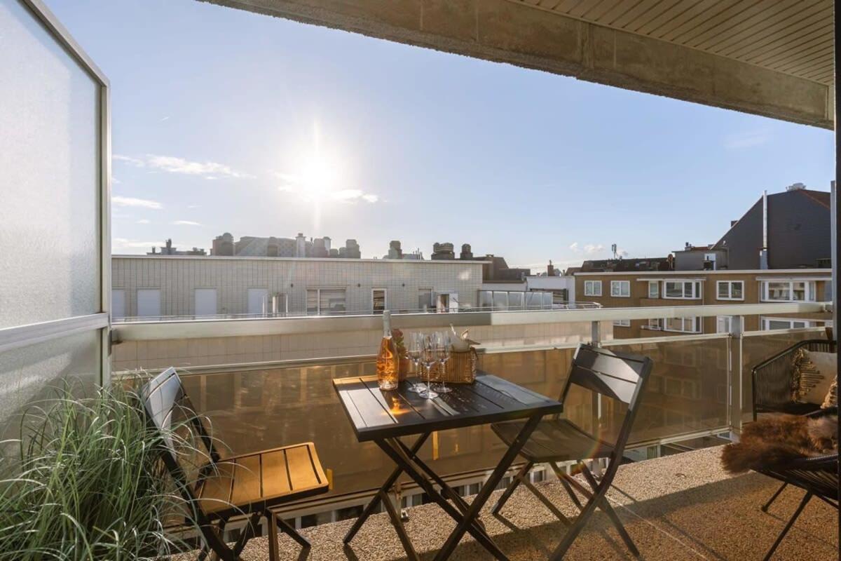 Stunning And Modern Apartment With Sunny Balcony Knokke-Heist Eksteriør bilde